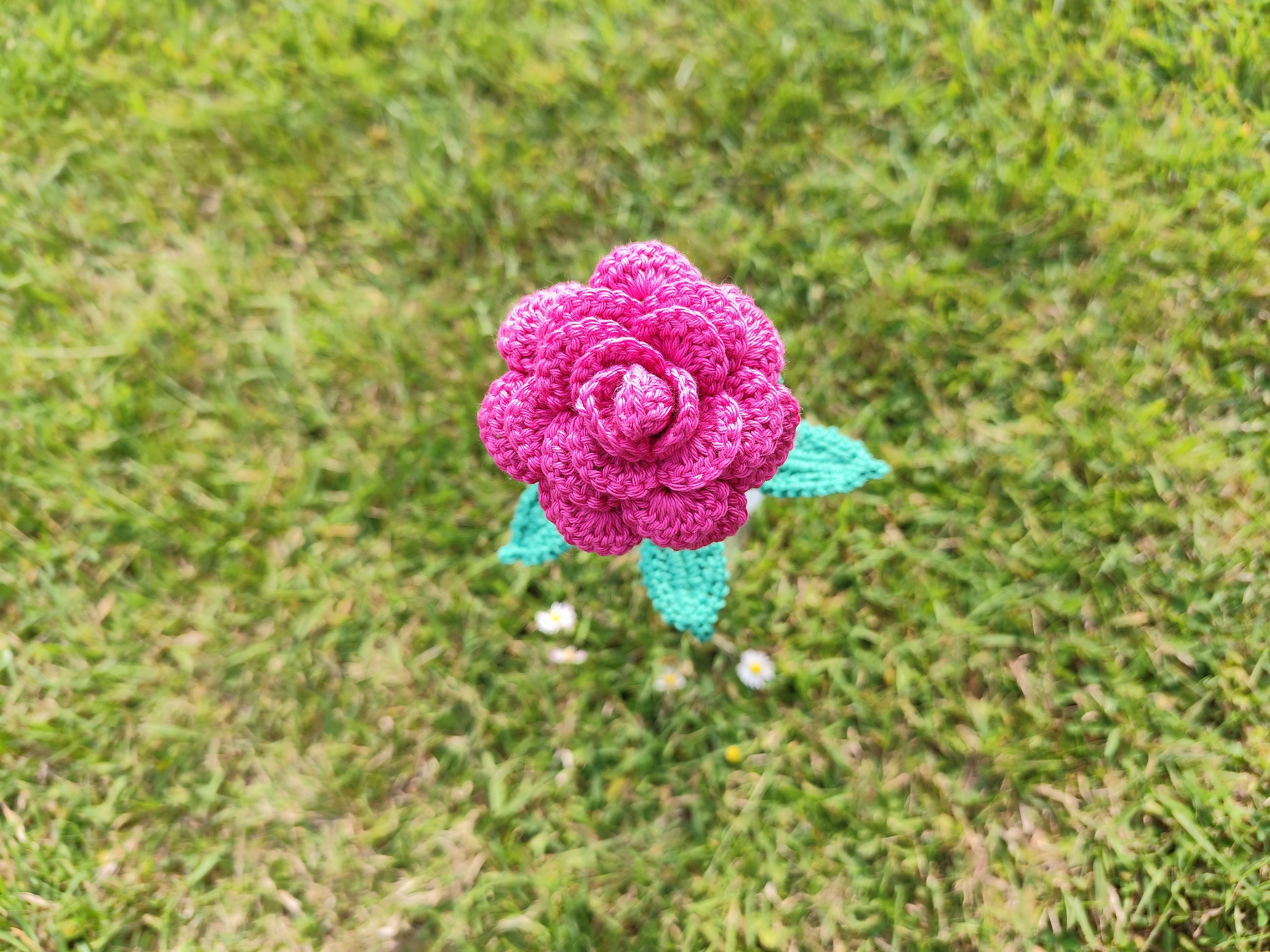 Petite Rose au Crochet – Fait Main 🌹